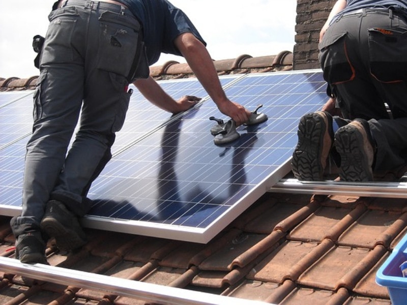 Energy-Efficient Solar Panel Installation on A Custom green Home